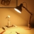 tomons Schreibtischlampe LED Leselampe im Holz Design, Rosa Tischleuchte Verstellbare, Lampe mit verstellbarem Arm, Augenfreundliche Leselampe, Arbeitsleuchte, Bürolampe, Nachttischlampe - 4